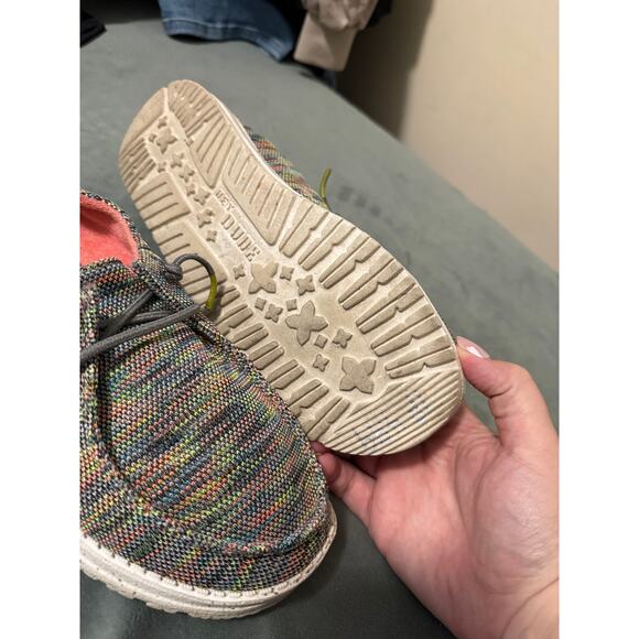 size 8 HeyDude Wendy Sox multicolor shoes - Picture 4 of 6